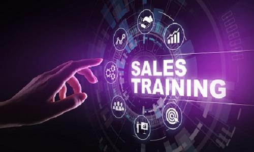 Need online sales <br>training courses <br>or coaching?